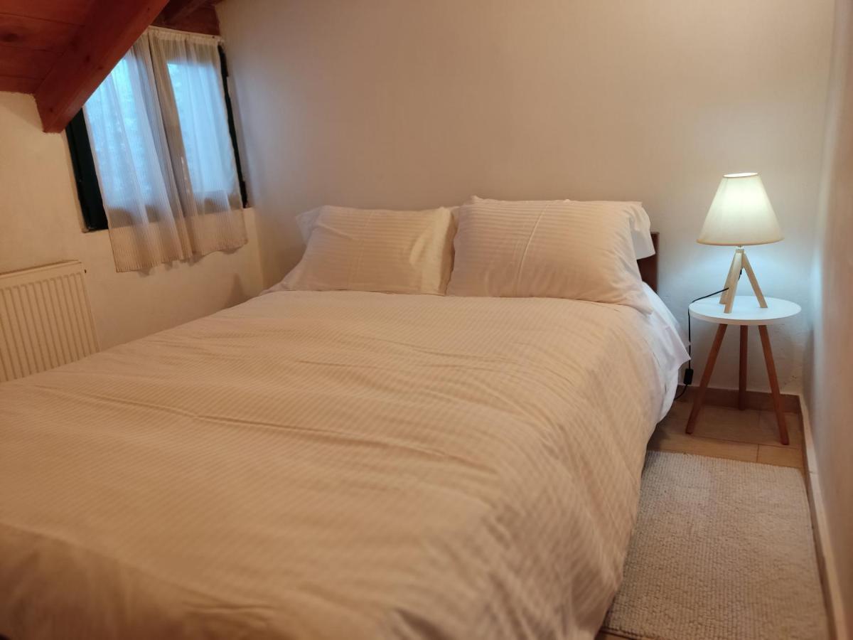 Kristi'S Homes - "Beautiful Attic" In ديميتسانا المظهر الخارجي الصورة